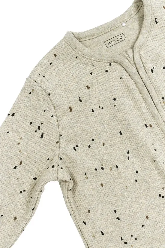 550x825.webp