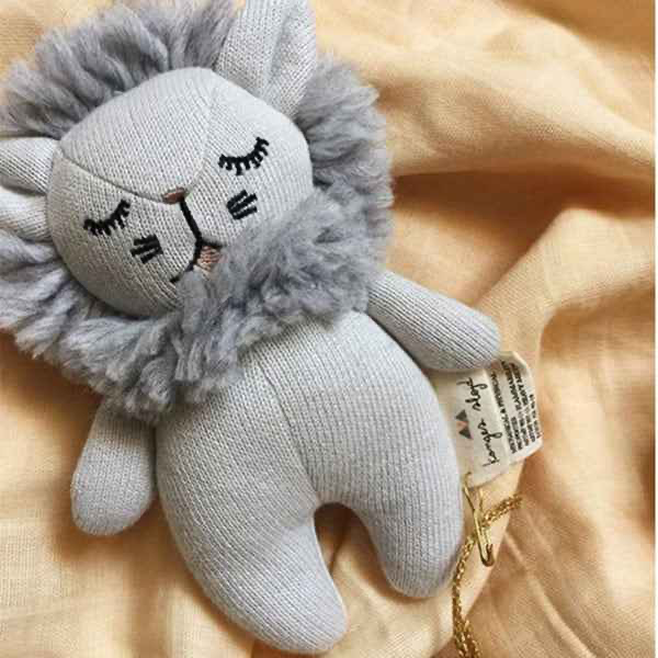 rammelaar-mini-lion-grey-konges-slojd-2.webp